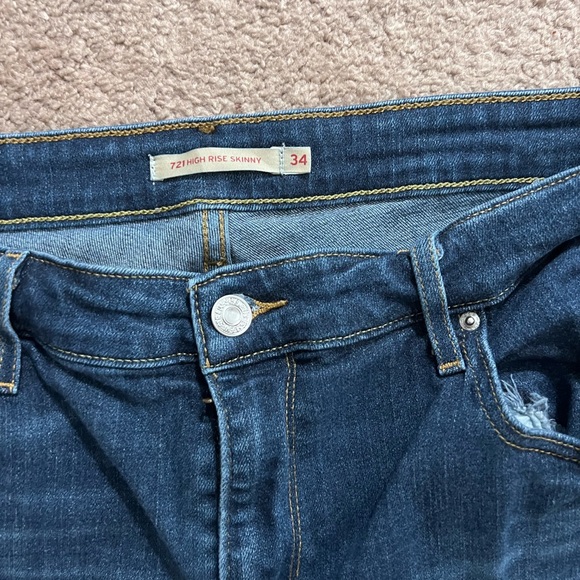Levi 721 High Rise Skinny Jeans - Picture 3 of 3
